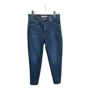 Levi’s High Waisted Mom Jeans Medium Wash Women’s Size 28